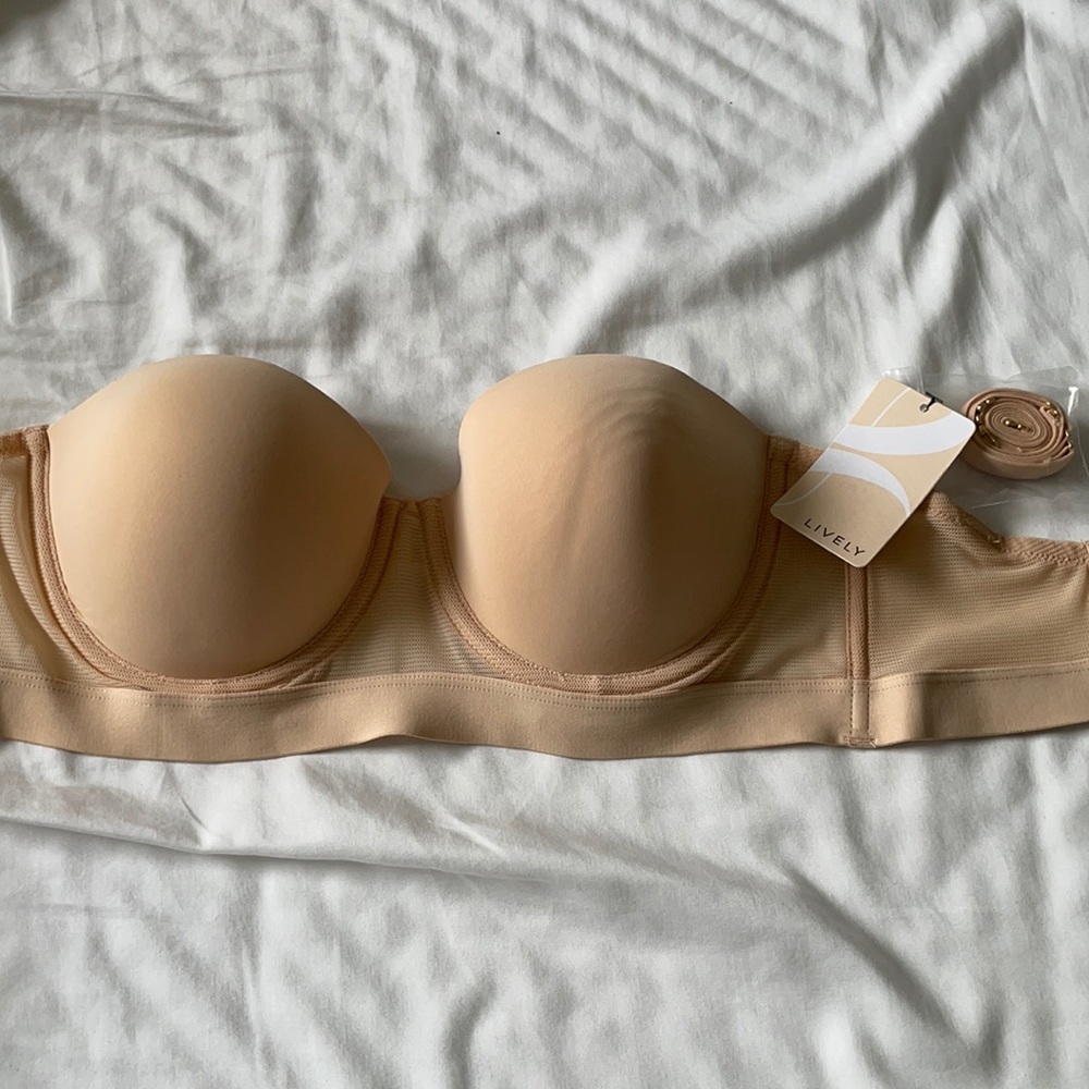 NWT LIVELY strapless bra